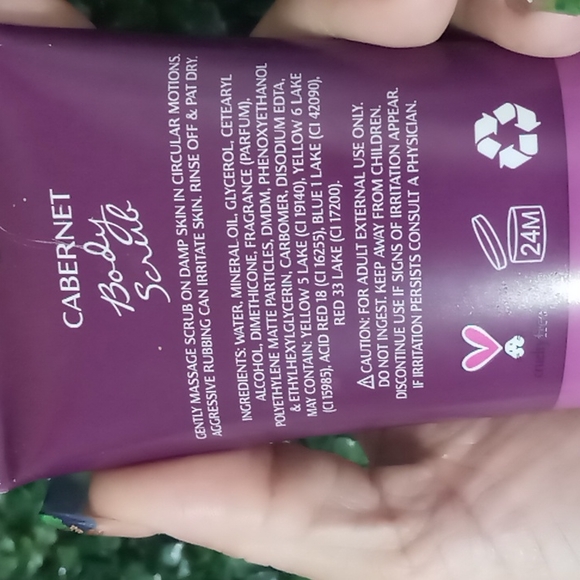 Taste the tropics Cabernet  body scrub - Picture 4 of 4